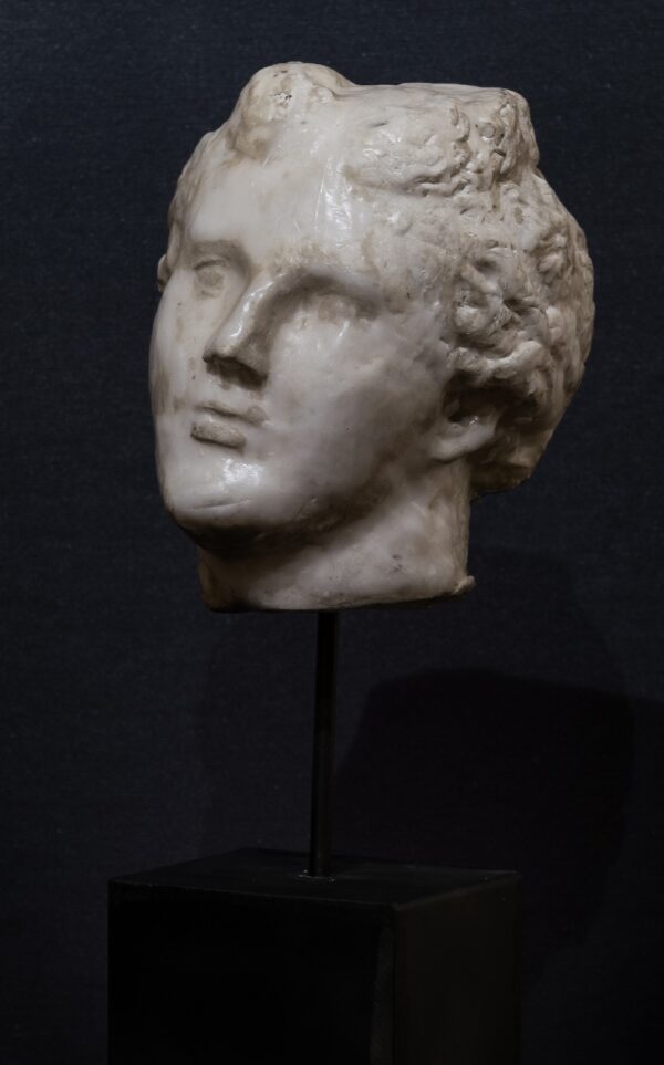 Scultura “Hera” di Alessandro La Motta